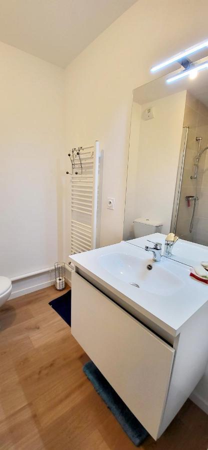Appartement Moderne Finement Decore Avec Balcon A Vannes Centre מראה חיצוני תמונה