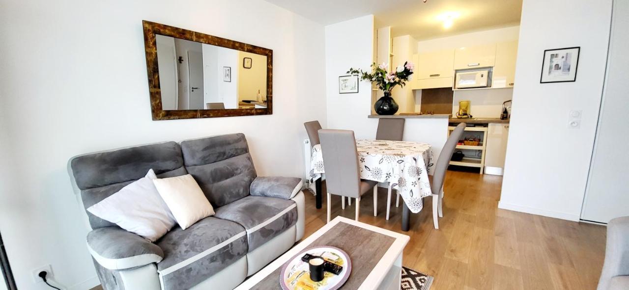 Appartement Moderne Finement Decore Avec Balcon A Vannes Centre מראה חיצוני תמונה